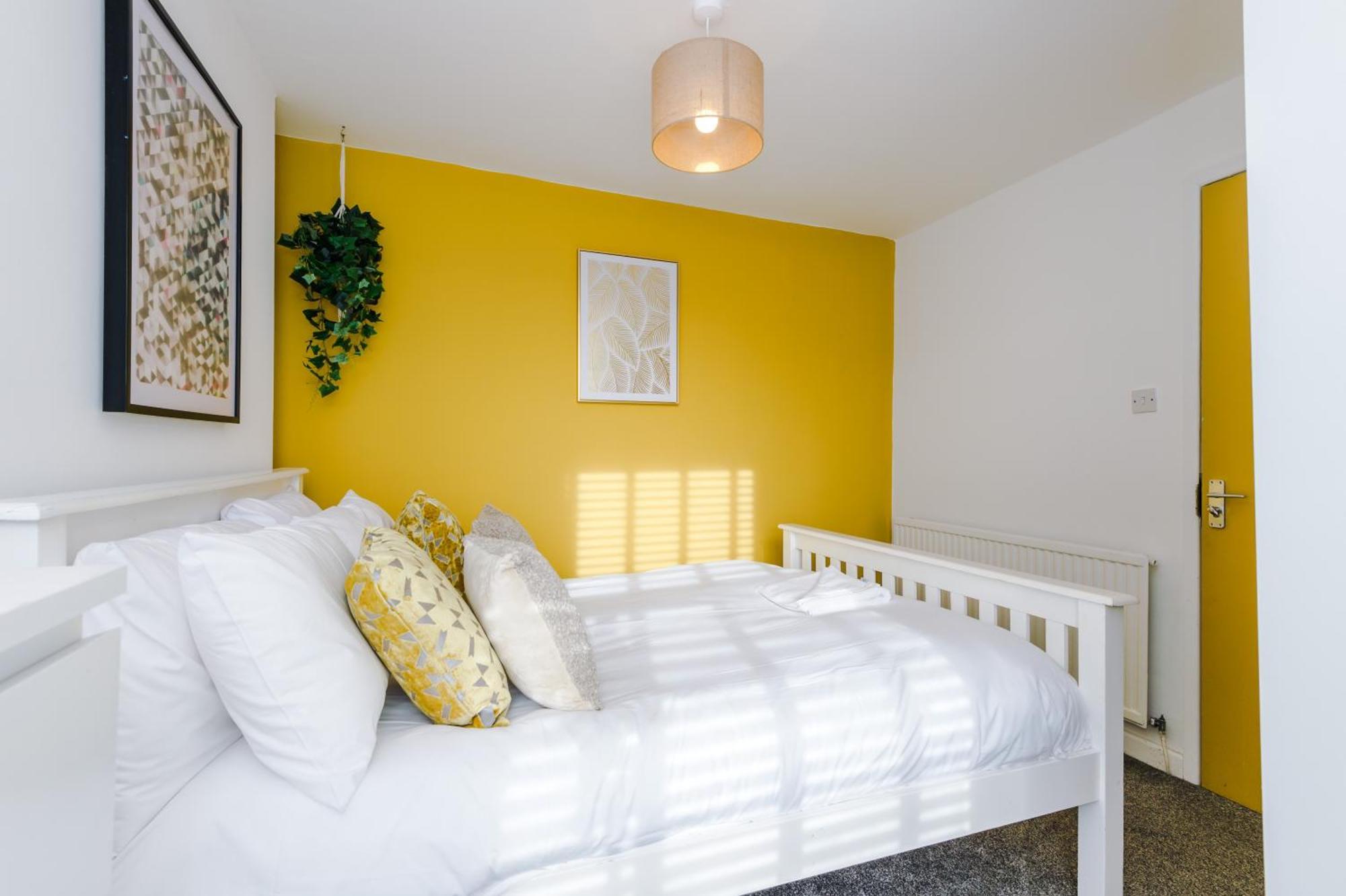 Holiday home Large 7 Bedroom Town House In Centre