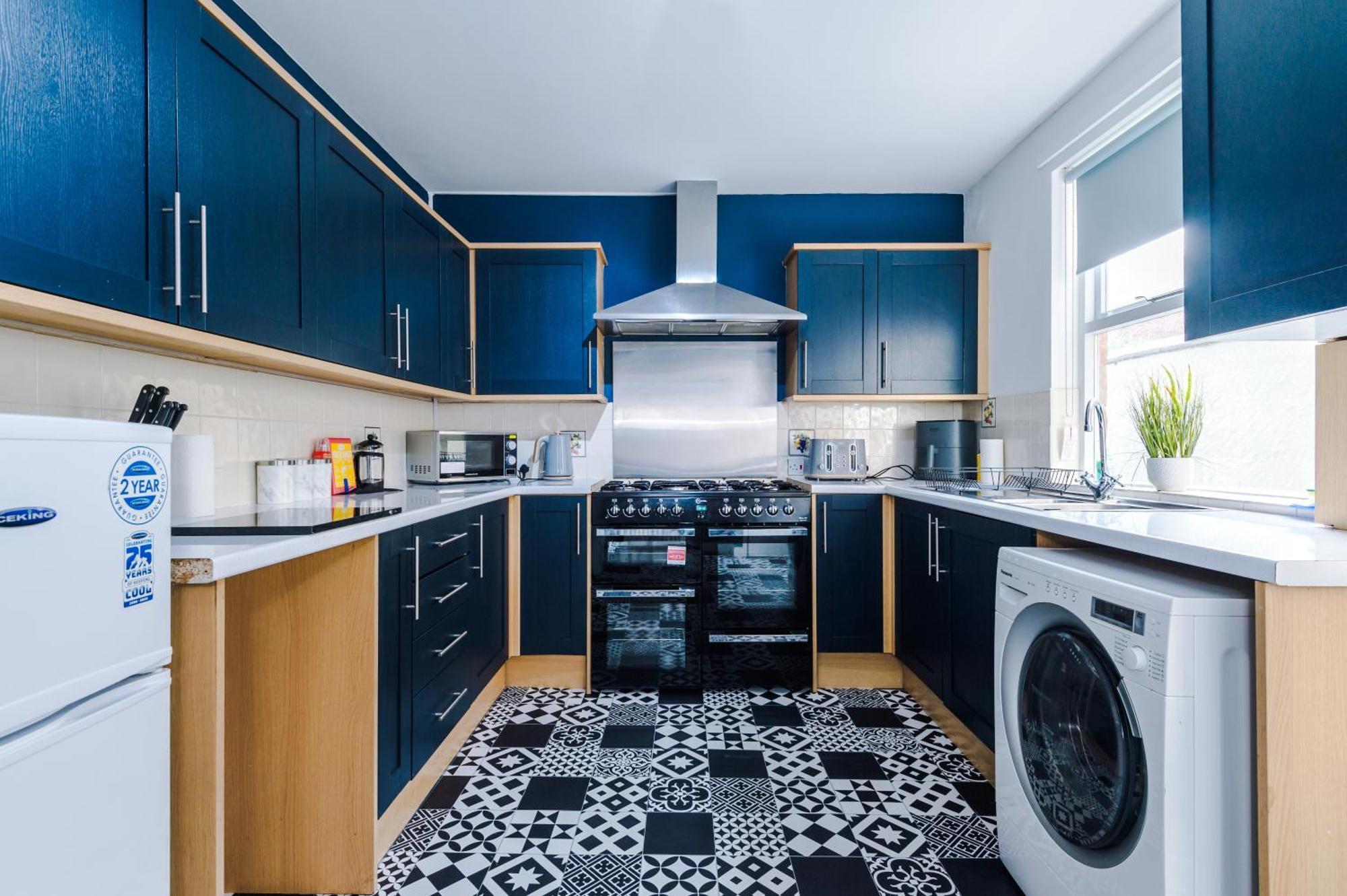 Holiday home Large 7 Bedroom Town House In Centre *
