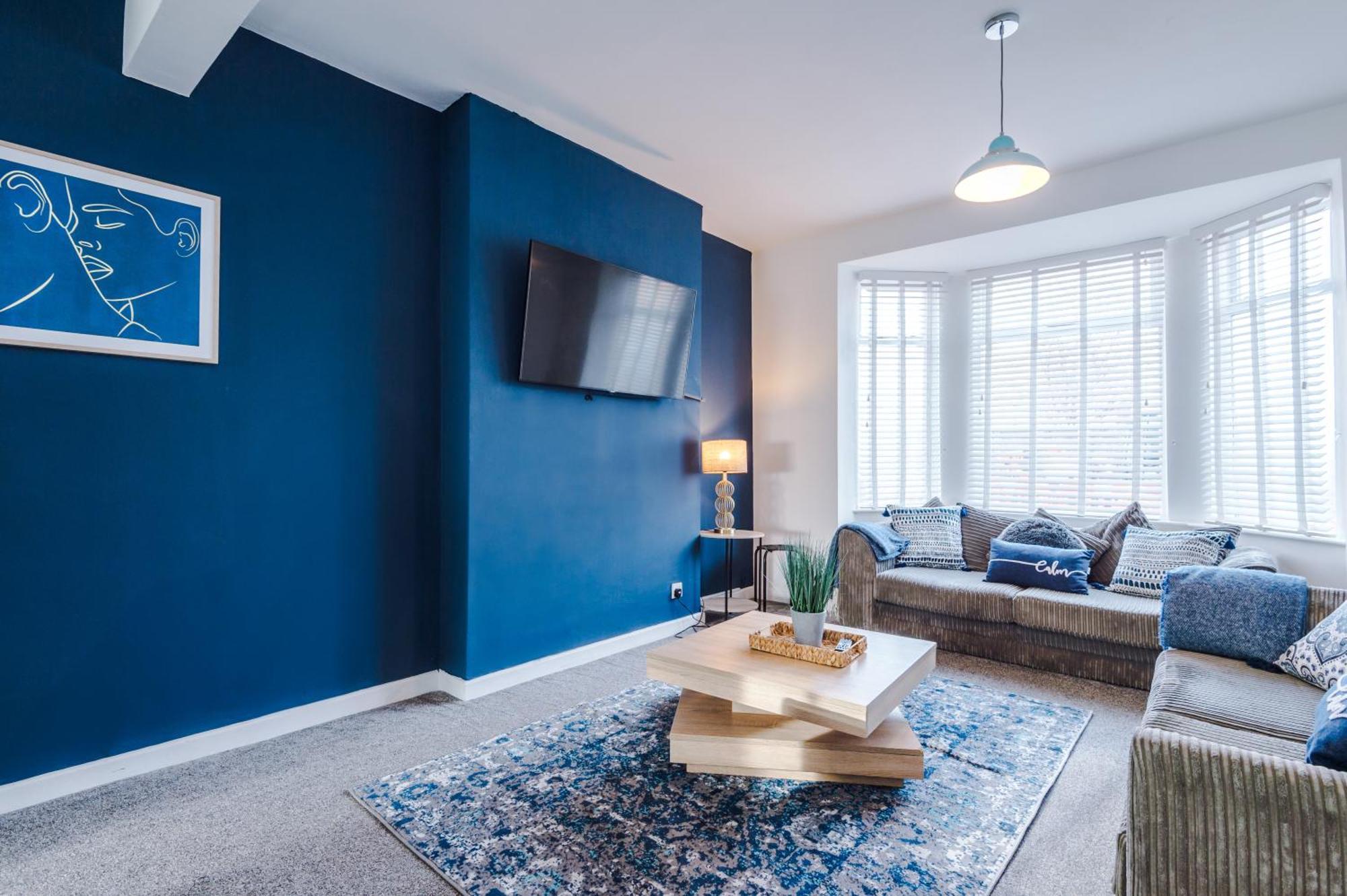 Large 7 Bedroom Town House In Centre Holiday home Chester