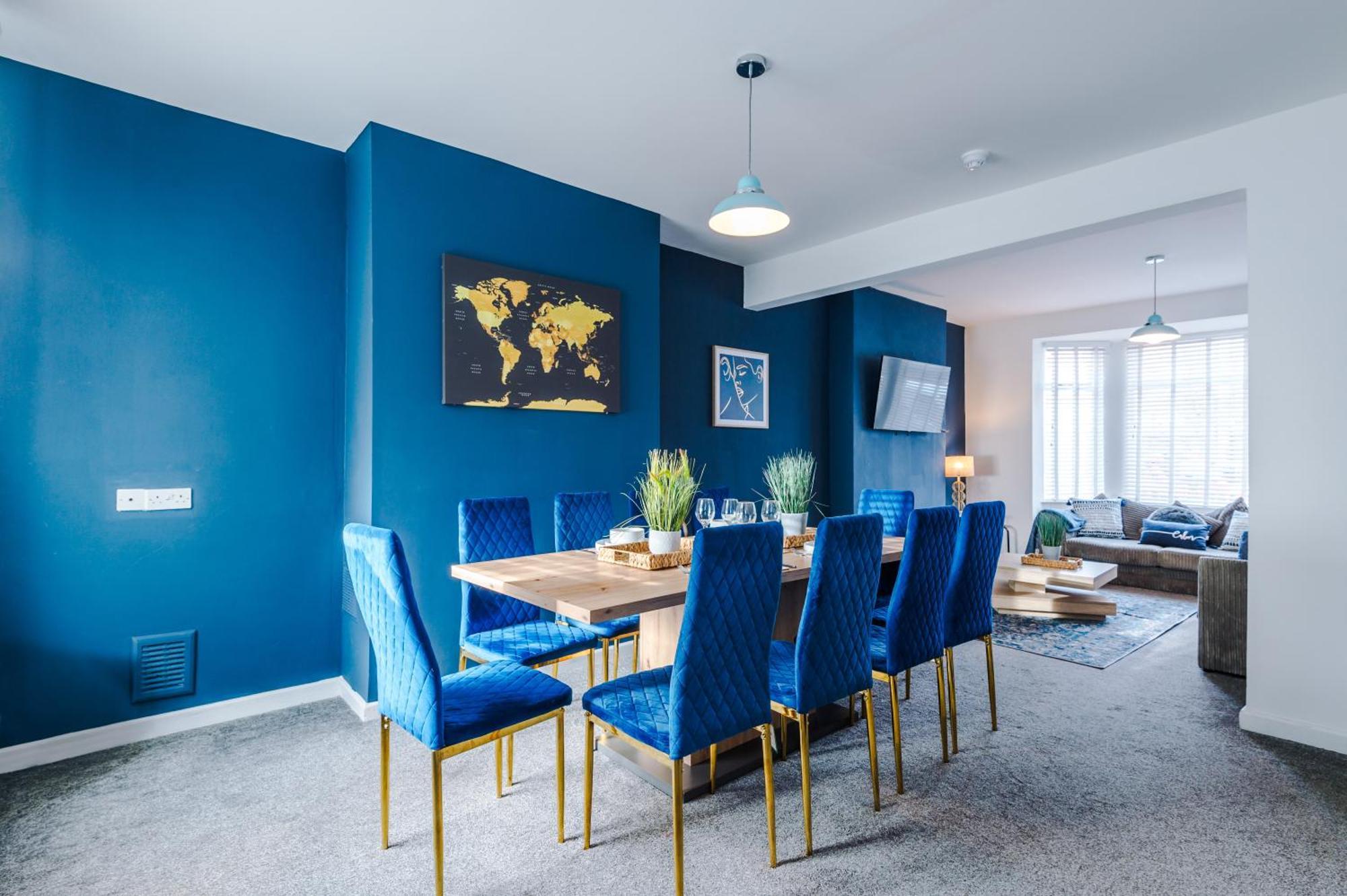 Large 7 Bedroom Town House In Centre * Chester