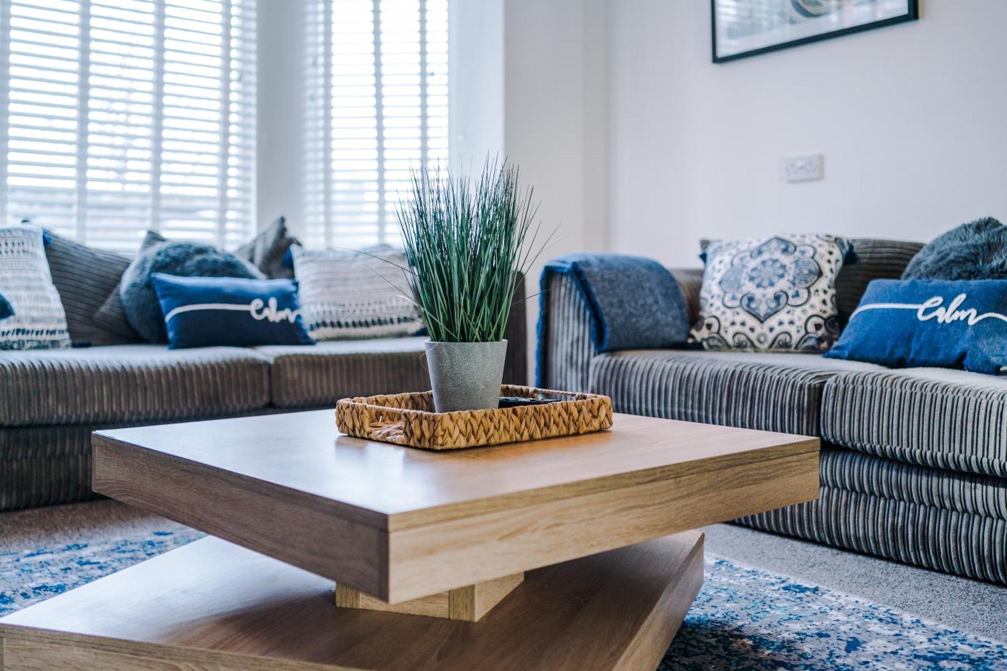 Large 7 Bedroom Town House In Centre Chester